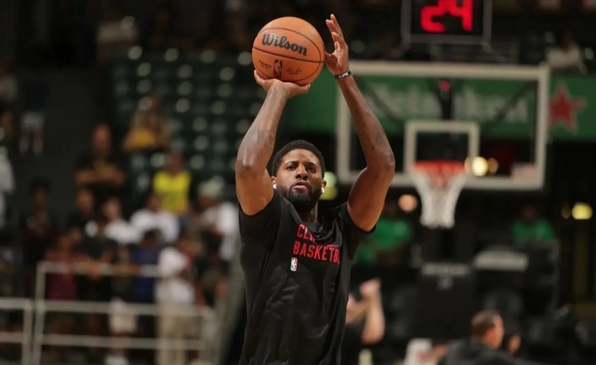 IM体育app-凯尔特人逆转辽宁队，乔治刷新纪录