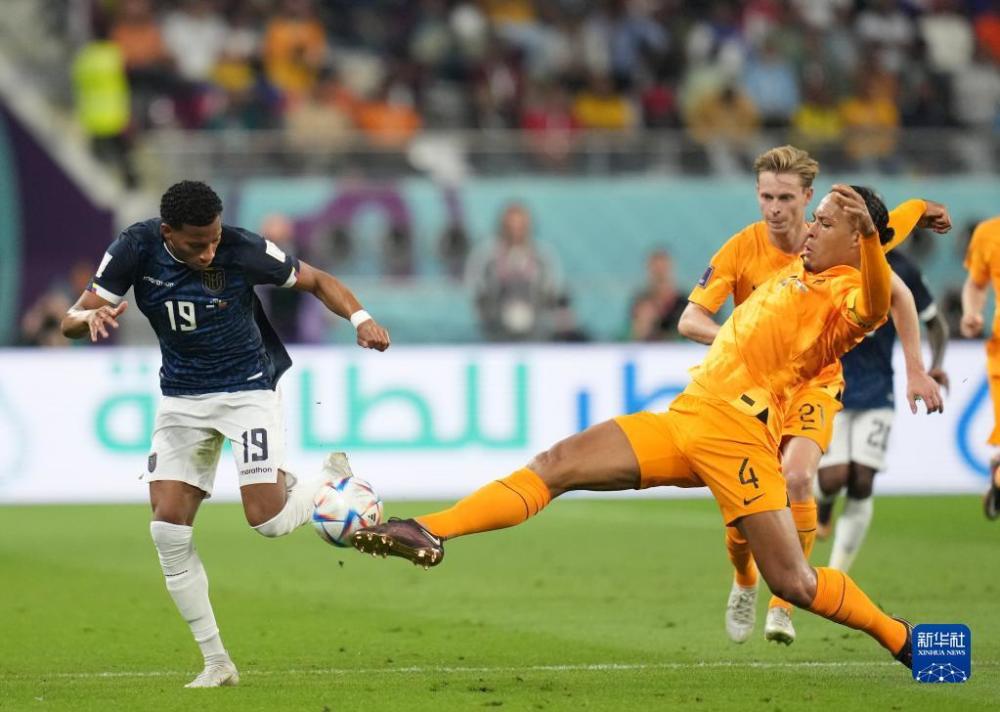 摩洛哥碾压中国，范戴克点燃赛场