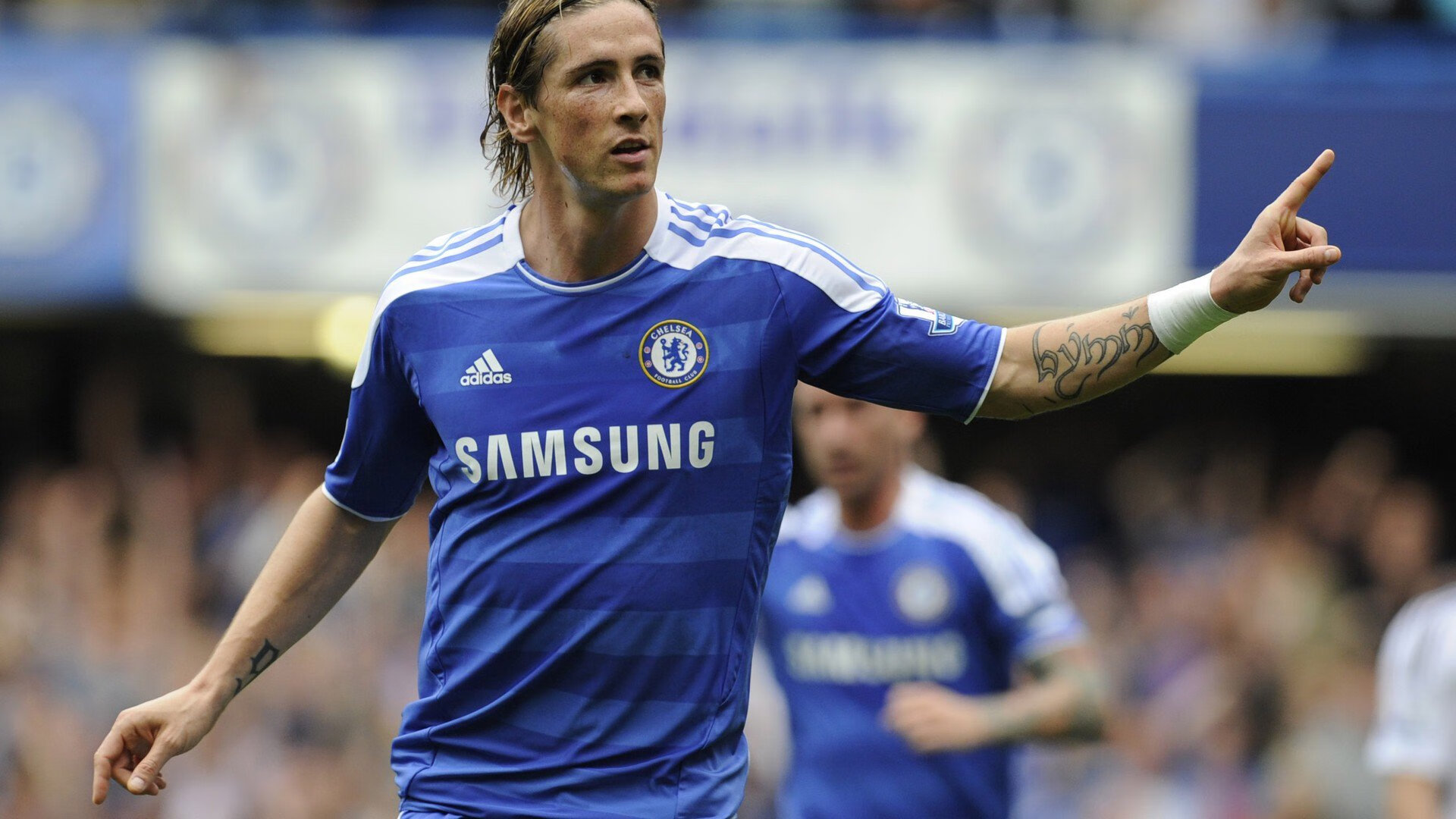 IM体育官方网站-双重奏鸣，穆勒接管德甲争冠战，勒沃库森加时绝境破沙特